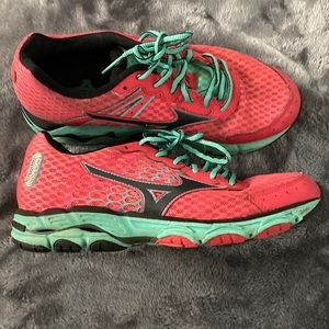 Mizuno Running Shoes